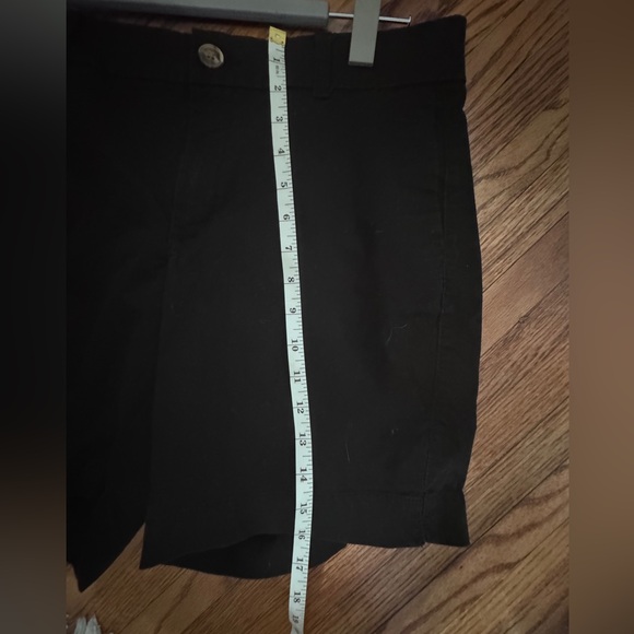 Old Navy Women's Black Flat Front Everyday Shorts - Picture 6 of 7